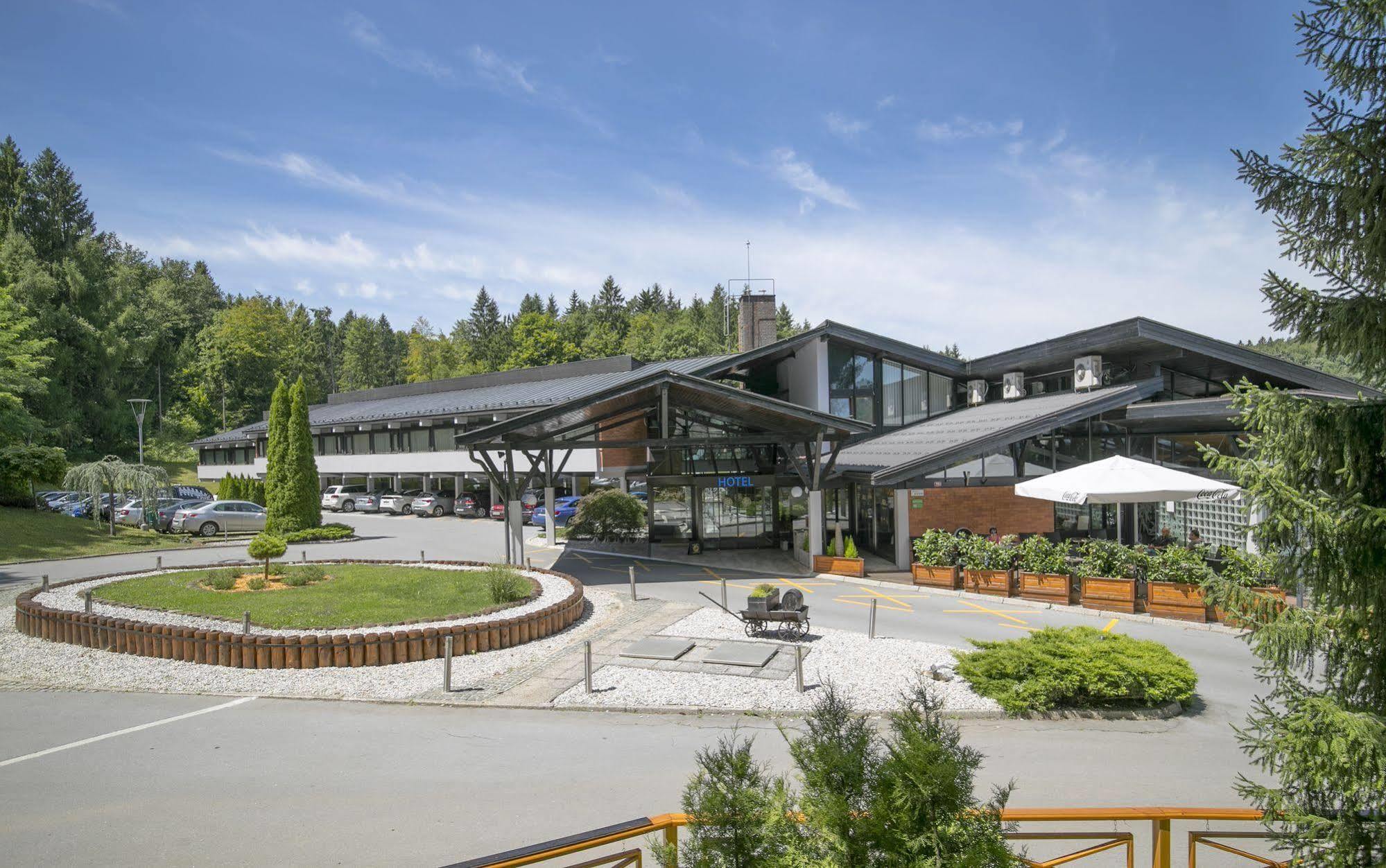 Hotel Grosuplje Zewnętrze zdjęcie