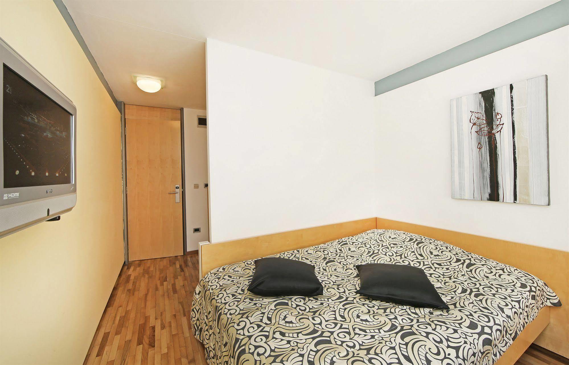 Hotel Grosuplje Zewnętrze zdjęcie